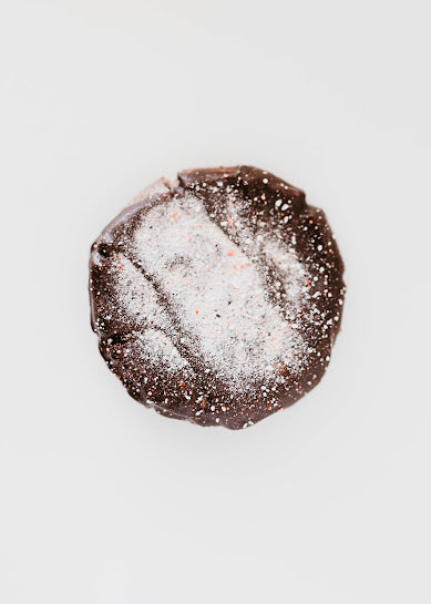 Snow-Dusted Mocha Cookie