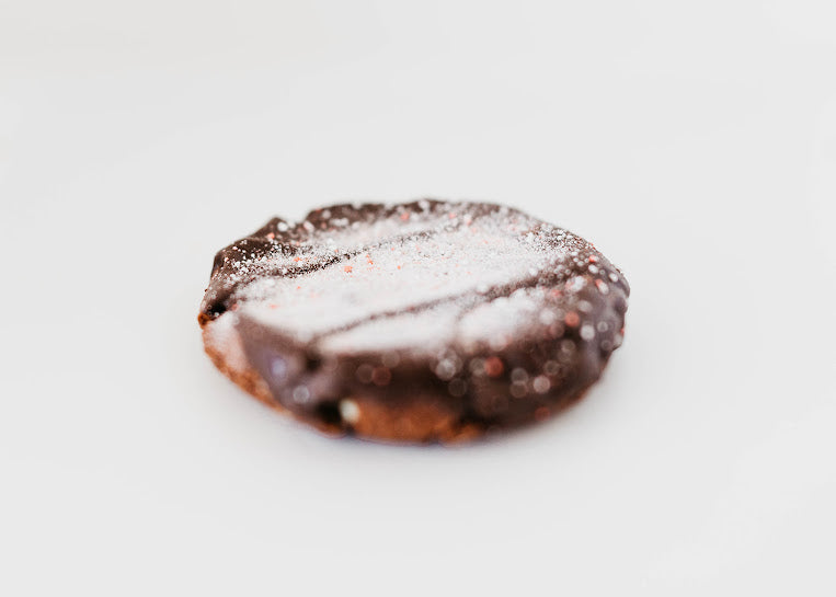Snow-Dusted Mocha Cookie